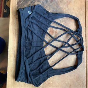 Lululemon crossback sports bra